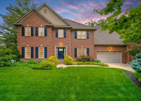 777 Andover Village Dr, Lexington, KY 40509