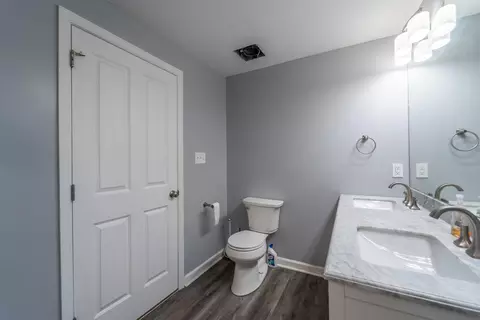 Bath - 97 Cedar Cliff Rd, Waco, KY 40385 photo 3 of 4