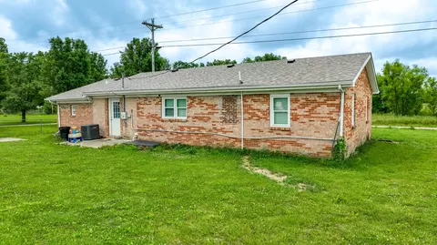 Exterior - 97 Cedar Cliff Rd, Waco, KY 40385 photo 6 of 9