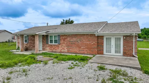 Exterior - 97 Cedar Cliff Rd, Waco, KY 40385 photo 3 of 9
