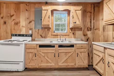 Kitchen - 155 County Rd, Burnside, KY 42519 photo 2 of 2