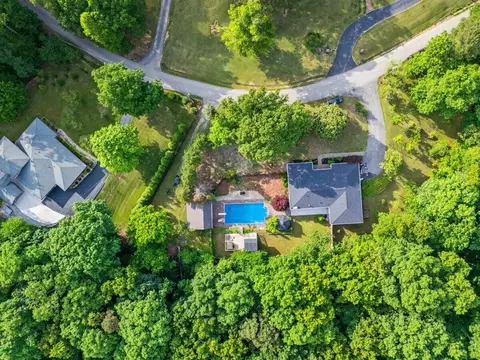 View/Area - 295 Buc Rd, Williamsburg, KY 40769 photo 2 of 3