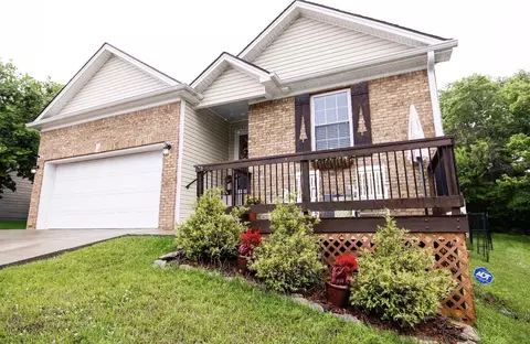 117 Kendallwood Dr, Frankfort, KY 40601