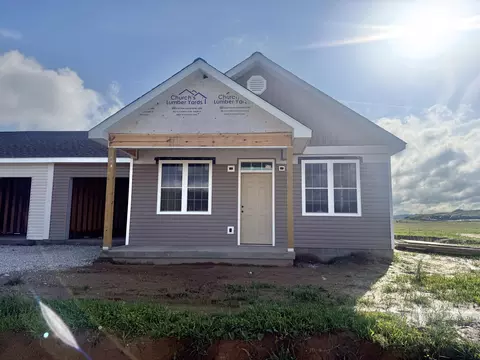 304 Bluegrass Way, Grayson, KY 41143 photo 2