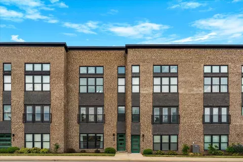 955 Tarr Trce, Lexington, KY 40508