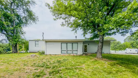 121 Anderson Dr, Somerset, KY 42503