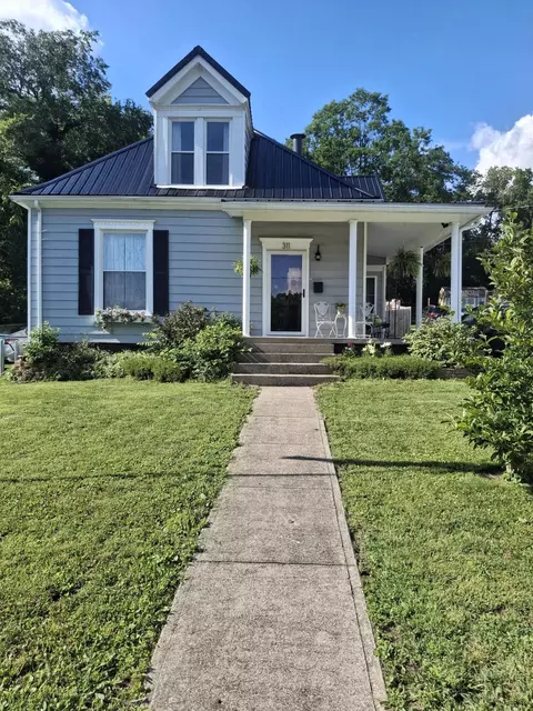 311 Holt Ave, Mount Sterling, KY 40353