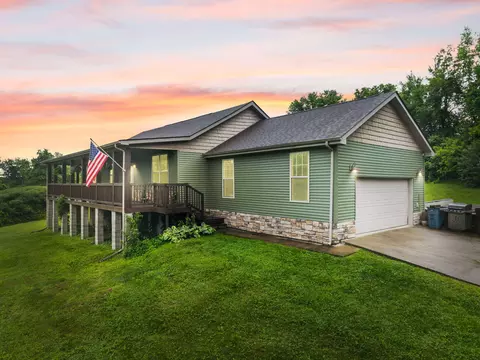 233 Schollsville Rd, Winchester, KY 40391