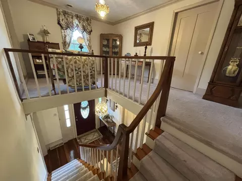 Entry Way - 411 E 2nd St, Perryville, KY 40468 photo 2 of 7