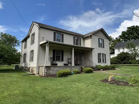 Exterior - 411 E 2nd St, Perryville, KY 40468 photo 3 of 13