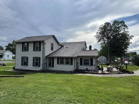 Exterior - 411 E 2nd St, Perryville, KY 40468 photo 13 of 13