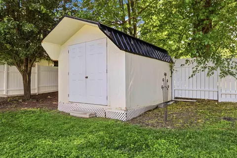 Exterior - 239 Mcfadden Dr, Corbin, KY 40701 photo 16 of 17