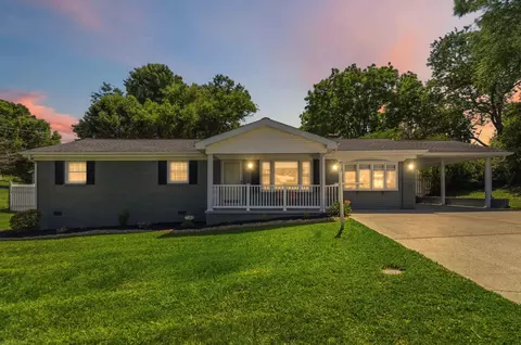 Exterior - 239 Mcfadden Dr, Corbin, KY 40701 photo 2 of 17