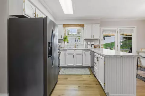 Kitchen - 239 Mcfadden Dr, Corbin, KY 40701 photo 1 of 1