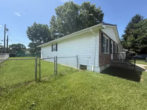 Exterior - 101 Baldwin St, Berea, KY 40403 photo 2 of 7