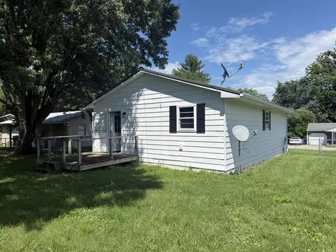 Exterior - 101 Baldwin St, Berea, KY 40403 photo 3 of 7