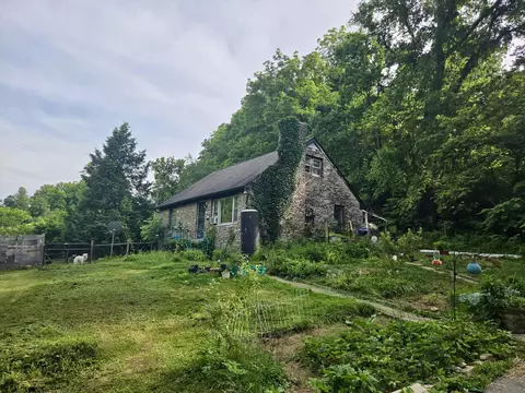 4401 Dry Branch Rd, Lexington, KY 40515