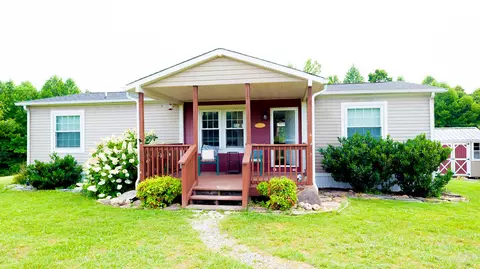 679 Bert Ridge Rd, Science Hill, KY 42553