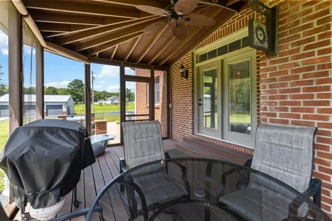Exterior - 342 Silver Eagle Dr, London, KY 40744 photo 8 of 14