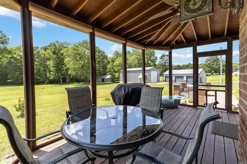 Exterior - 342 Silver Eagle Dr, London, KY 40744 photo 6 of 14