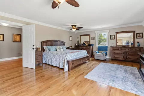 Bedroom - 342 Silver Eagle Dr, London, KY 40744 photo 2 of 10
