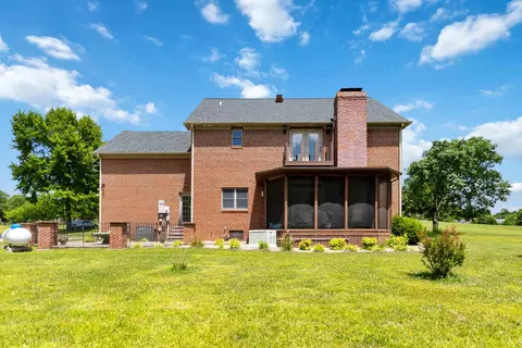 Exterior - 342 Silver Eagle Dr, London, KY 40744 photo 10 of 14