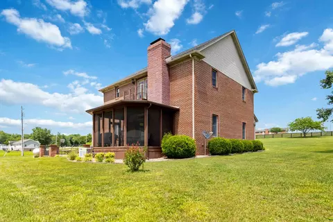 Exterior - 342 Silver Eagle Dr, London, KY 40744 photo 9 of 14