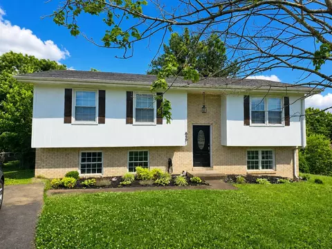 656 Magnolia Dr, Mount Sterling, KY 40353