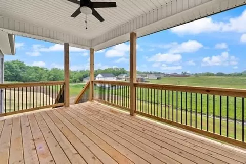 Exterior - 165 Central Park Ave, Berea, KY 40403 photo 5 of 9
