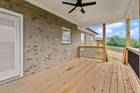 Exterior - 165 Central Park Ave, Berea, KY 40403 photo 8 of 9