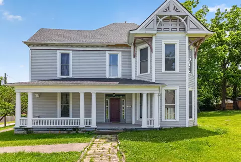 410 W Lexington Ave, Winchester, KY 40391
