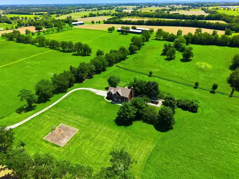 5650 Russell Cave Rd, Lexington, KY 40511