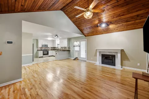 Living - 124 Devin Dr, Georgetown, KY 40324 photo 6 of 8
