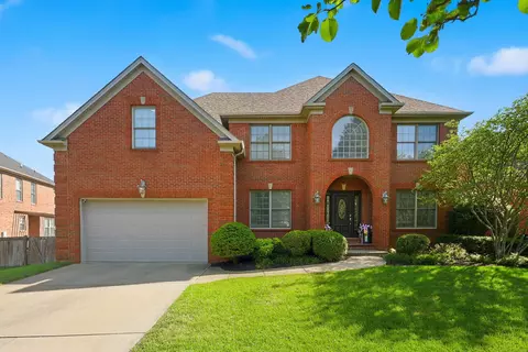 1233 Raeford Ln, Lexington, KY 40513