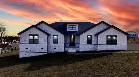 46 Caden Ln, London, KY 40744
