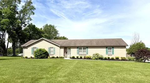 166 Secretariat Dr, Harrodsburg, KY 40330