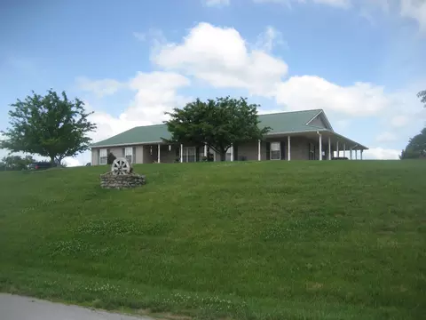 1026 S Sea Ridge Rd, Lawrenceburg, KY 40342