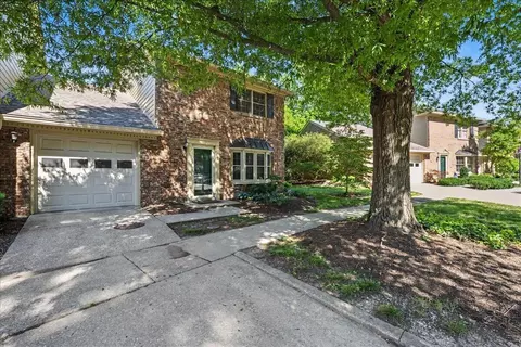 260 Old Mt Tabor Rd, Lexington, KY 40502