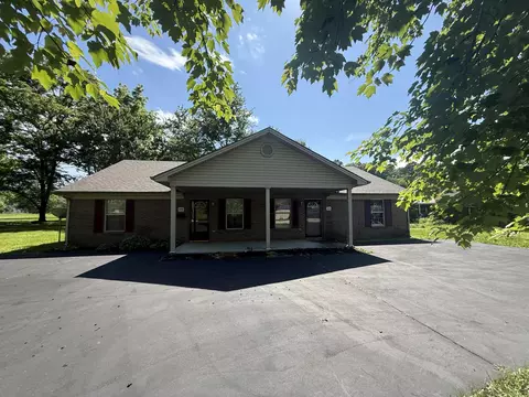 655-659 Scaffold Cane Rd, Berea, KY 40403