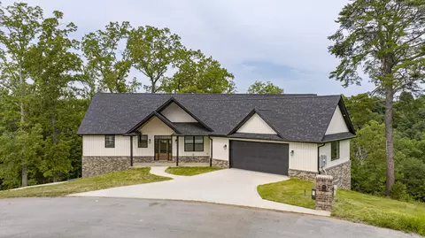 554 Colson Dr, Bronston, KY 42518