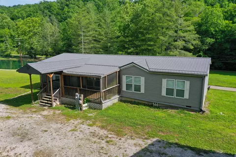 1153 Pawpaw Rd, Manchester, KY 40962