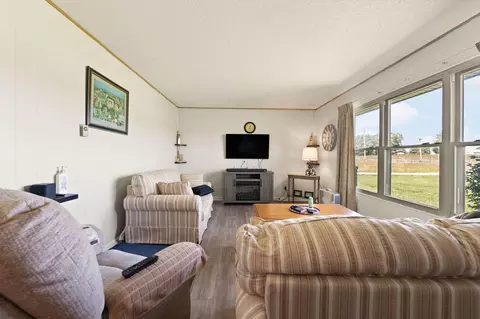 Living - 2665 Kentucky 80, Windsor, KY 42565 photo 1 of 6