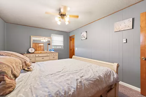 Bedroom - 2665 Kentucky 80, Windsor, KY 42565 photo 9 of 12