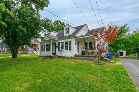 632 Mooreland Ave, Harrodsburg, KY 40330