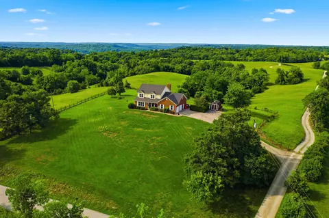 1406 Colston Ln, Frankfort, KY 40601