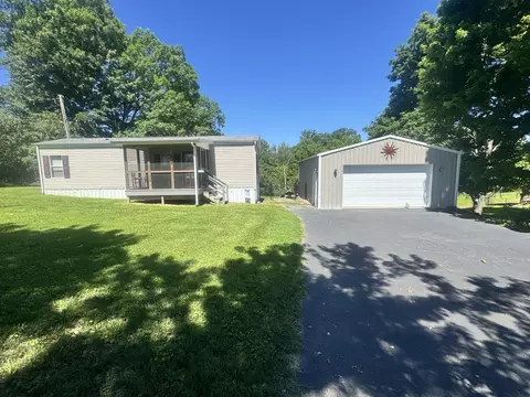 805 State Highway Hwy, Russell Springs, KY 42642
