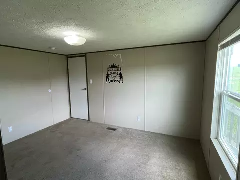 Bedroom - 2420 Old Bull Rd, Eubank, KY 42567 photo 6 of 6