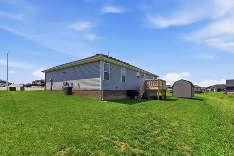 Exterior - 267 Brook Cv, Berea, KY 40403 photo 7 of 8
