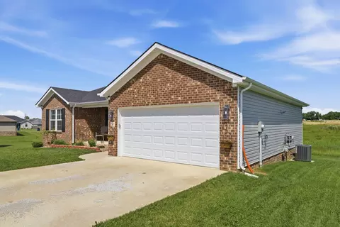Exterior - 267 Brook Cv, Berea, KY 40403 photo 3 of 8