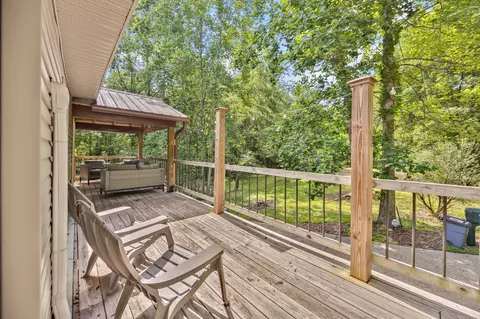 Exterior - 246 Fox Run Rd, Nancy, KY 42544 photo 5 of 6
